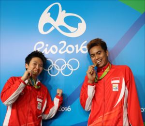 Tontowi Ahmad and Liliyana Natsir